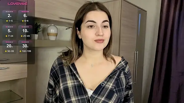 Nellie Campbell online show from October 13, 2025, 2:17 pm