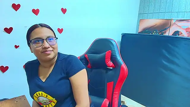 Snapshot of susan_mooree chatting on February 28, 2026, 8:10 pm susan mooree online show from February 28, 2026, 8:10 pm