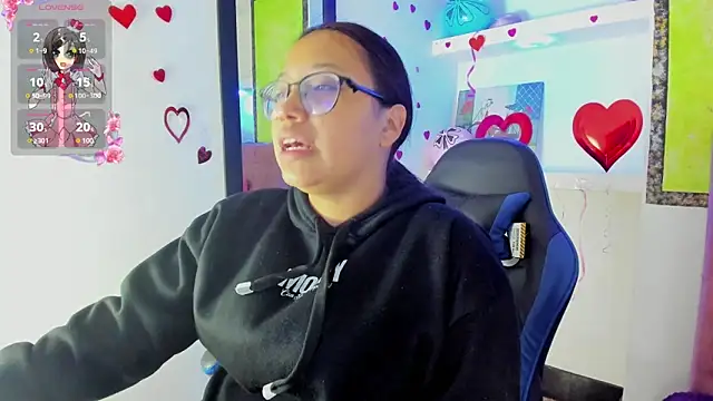 Snapshot of susan_mooree chatting on March 18, 2026, 8:34 pm susan mooree online show from March 18, 2026, 8:34 pm