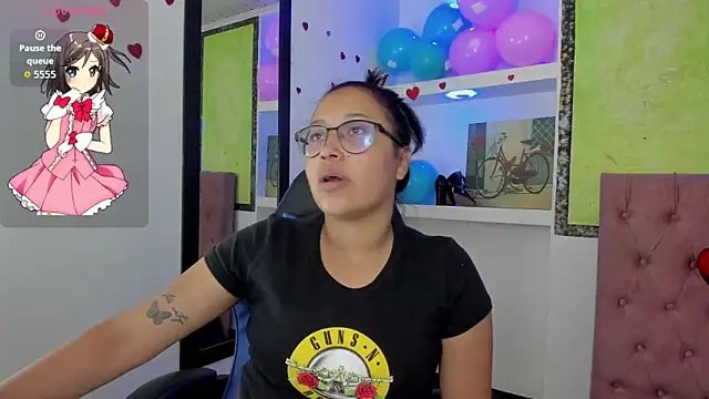 Snapshot of susan_mooree chatting on March 23, 2026, 8:57 pm susan mooree online show from March 23, 2026, 8:57 pm