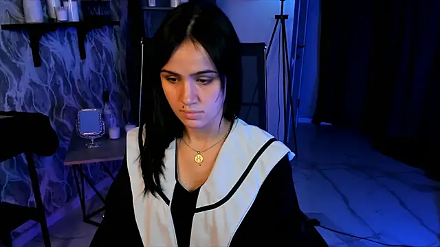 Snapshot of MonicaFarmer chatting on September 21, 2025, 9:05 pm MonicaFarmer online show from September 21, 2025, 9:05 pm