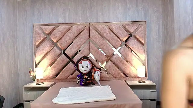 Snapshot of ANABELL_BROWN chatting on October 7, 2025, 7:22 pm ANABELL BROWN online show from October 7, 2025, 7:22 pm