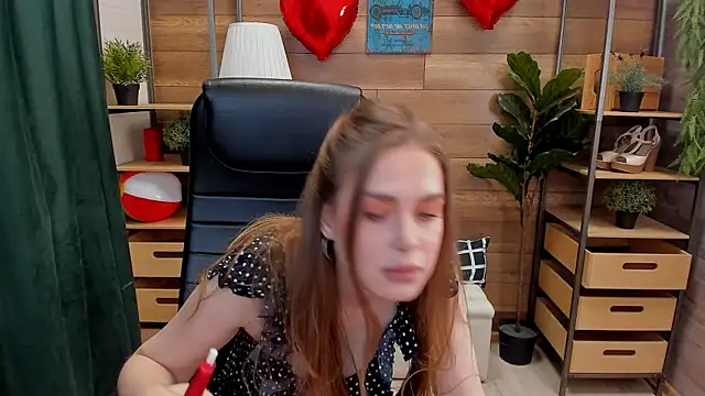 Marlyn love  online show from September 11, 2025, 10:48 am