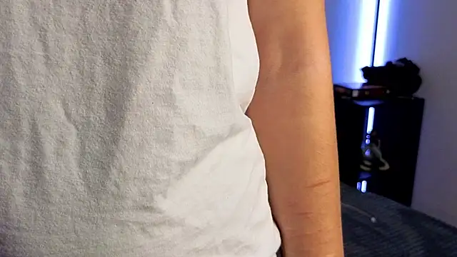 sunsh11ne online show from October 24, 2025, 2:24 pm