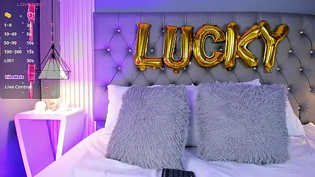 Snapshot of LunaBloomn chatting on March 17, 2026, 5:16 pm LunaBloomn online show from March 17, 2026, 5:16 pm