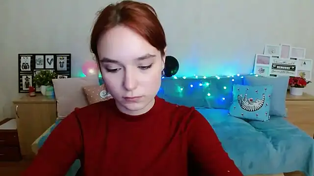 Snapshot of aFoxie chatting on September 19, 2025, 6:41 pm aFoxie online show from September 19, 2025, 6:41 pm