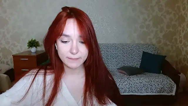 Snapshot of aFoxie chatting on October 2, 2025, 6:37 pm aFoxie online show from October 2, 2025, 6:37 pm