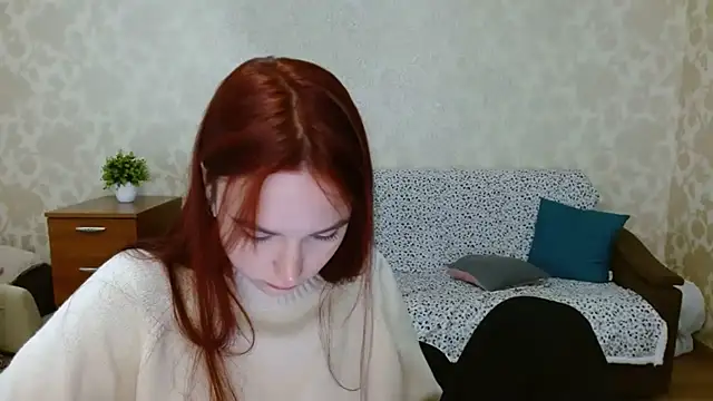 Snapshot of aFoxie chatting on October 3, 2025, 7:44 pm aFoxie online show from October 3, 2025, 7:44 pm