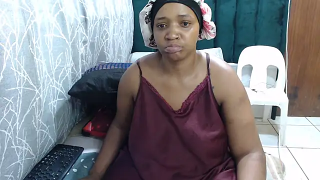 CandyBoobsxxxx online show from October 19, 2025, 10:43 pm