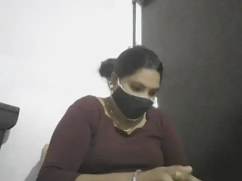 Snapshot of Nisha-telugu chatting on September 20, 2025, 7:37 pm Nisha-telugu online show from September 20, 2025, 7:37 pm