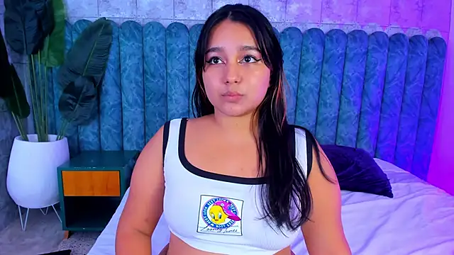 IvannaaVega online show from September 23, 2025, 5:10 am