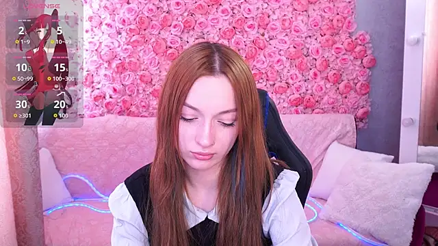 FoxyMayy online show from May 4, 2026, 12:56 pm
