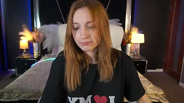 FoxyMayy online show from June 24, 2026, 12:59 pm