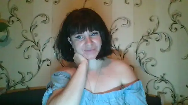 SecretSienna  online show from October 19, 2025, 11:38 pm