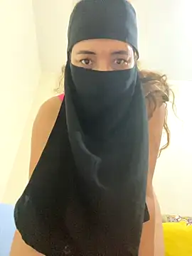 Snapshot of Wild-Nayra chatting on October 8, 2025, 3:09 pm Wild-Nayra online show from October 8, 2025, 3:09 pm