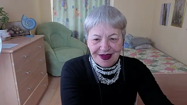 Snapshot of Freya_Fable chatting on September 29, 2025, 8:08 am Freya Fable online show from September 29, 2025, 8:08 am