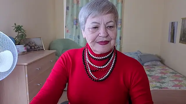 Snapshot of Freya_Fable chatting on October 9, 2025, 7:39 am Freya Fable online show from October 9, 2025, 7:39 am