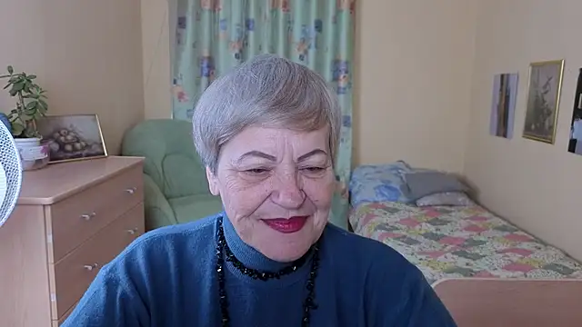 Snapshot of Freya_Fable chatting on October 13, 2025, 7:52 am Freya Fable online show from October 13, 2025, 7:52 am