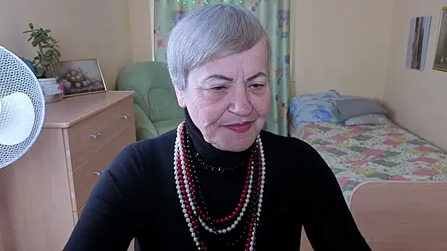 Snapshot of Freya_Fable chatting on October 15, 2025, 9:09 am Freya Fable online show from October 15, 2025, 9:09 am