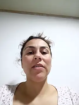 vanessa-titisM online show from September 24, 2025, 5:11 am