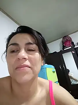 vanessa-titisM online show from November 16, 2025, 11:32 pm