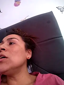 vanessa-titisM online show from May 6, 2026, 4:56 pm