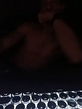 SerhioAmoralez online show from April 25, 2026, 11:02 pm