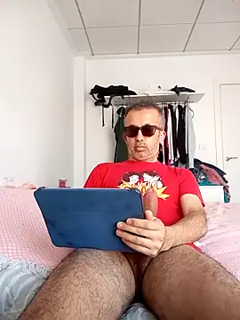EmilioTaladdro online show from May 3, 2026, 11:16 am