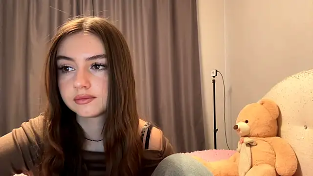 CatherinDream online show from November 24, 2025, 4:12 am