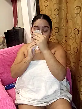 Snapshot of Anabelle_00_ chatting on October 16, 2025, 3:07 am Anabelle 00  online show from October 16, 2025, 3:07 am