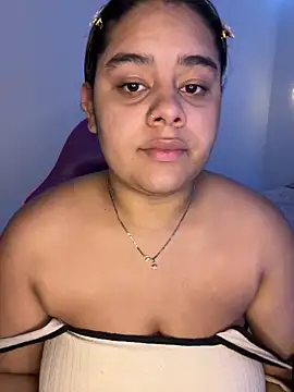 Anabelle 00  online show from May 13, 2026, 3:15 am