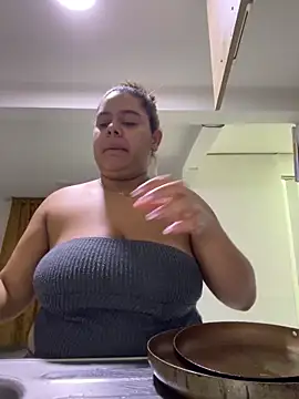 Anabelle 00  online show from May 17, 2026, 3:15 am