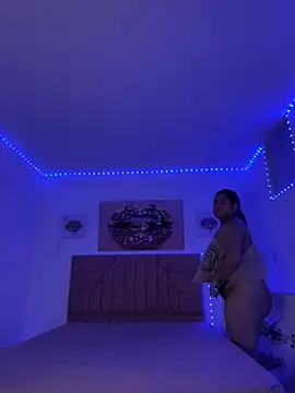 Anabelle 00  online show from July 17, 2026, 4:08 am