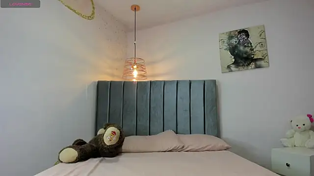 Snapshot of debora_ortiz chatting on September 29, 2025, 1:16 pm debora ortiz online show from September 29, 2025, 1:16 pm