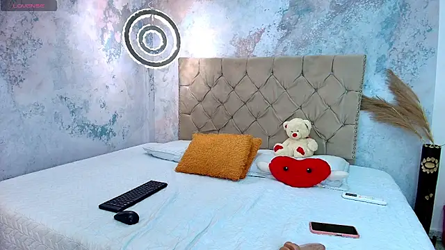 Snapshot of debora_ortiz chatting on October 24, 2025, 1:18 pm debora ortiz online show from October 24, 2025, 1:18 pm