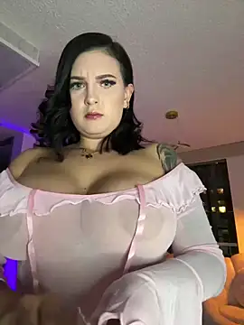 GabyMejiaa online show from May 5, 2026, 12:51 am