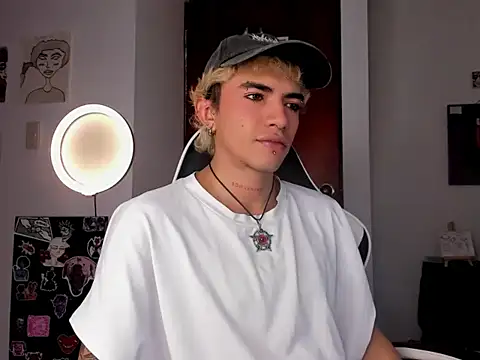 guynextdo0r online show from October 9, 2025, 7:01 pm