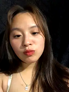 Snapshot of chipchip-00 chatting on October 12, 2025, 4:33 am chipchip-00 online show from October 12, 2025, 4:33 am