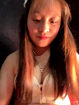 Snapshot of chipchip-00 chatting on November 1, 2025, 1:35 pm chipchip-00 online show from November 1, 2025, 1:35 pm