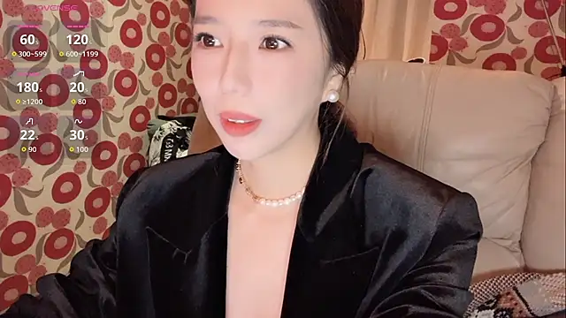Snapshot of miss-lin chatting on October 21, 2025, 12:50 pm miss-lin online show from October 21, 2025, 12:50 pm