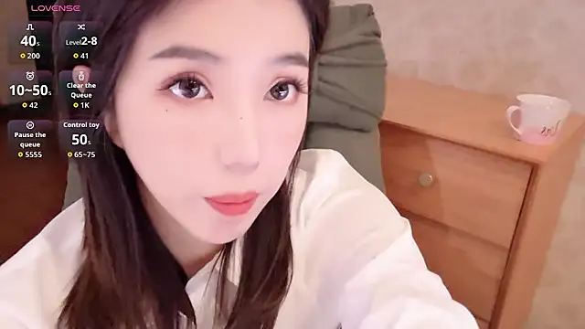 Snapshot of miss-lin chatting on June 27, 2026, 1:28 pm miss-lin online show from June 27, 2026, 1:28 pm