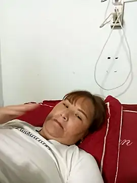 Snapshot of Tamara-a chatting on October 1, 2025, 1:55 am Tamara-a online show from October 1, 2025, 1:55 am