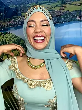  hafsa  online show from December 2, 2025, 4:13 pm