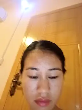 luy-xinh02 online show from September 27, 2025, 2:11 pm