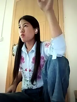 luy-xinh02 online show from September 30, 2025, 6:40 am