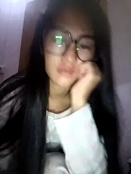 luy-xinh02 online show from October 11, 2025, 5:33 pm