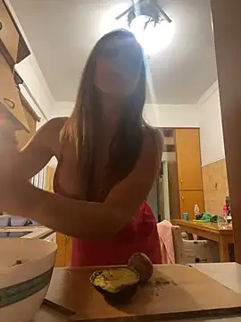 Miss Toxic online show from September 14, 2025, 5:06 am