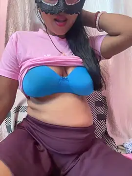 Snapshot of hottylizaa chatting on September 25, 2025, 9:35 am hottylizaa online show from September 25, 2025, 9:35 am