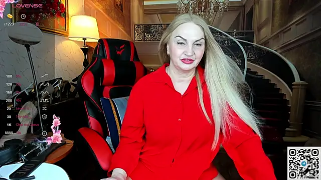 Nina Devillle online show from June 8, 2026, 11:27 pm