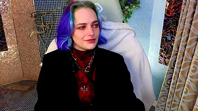 Eniferi online show from December 14, 2025, 9:08 pm